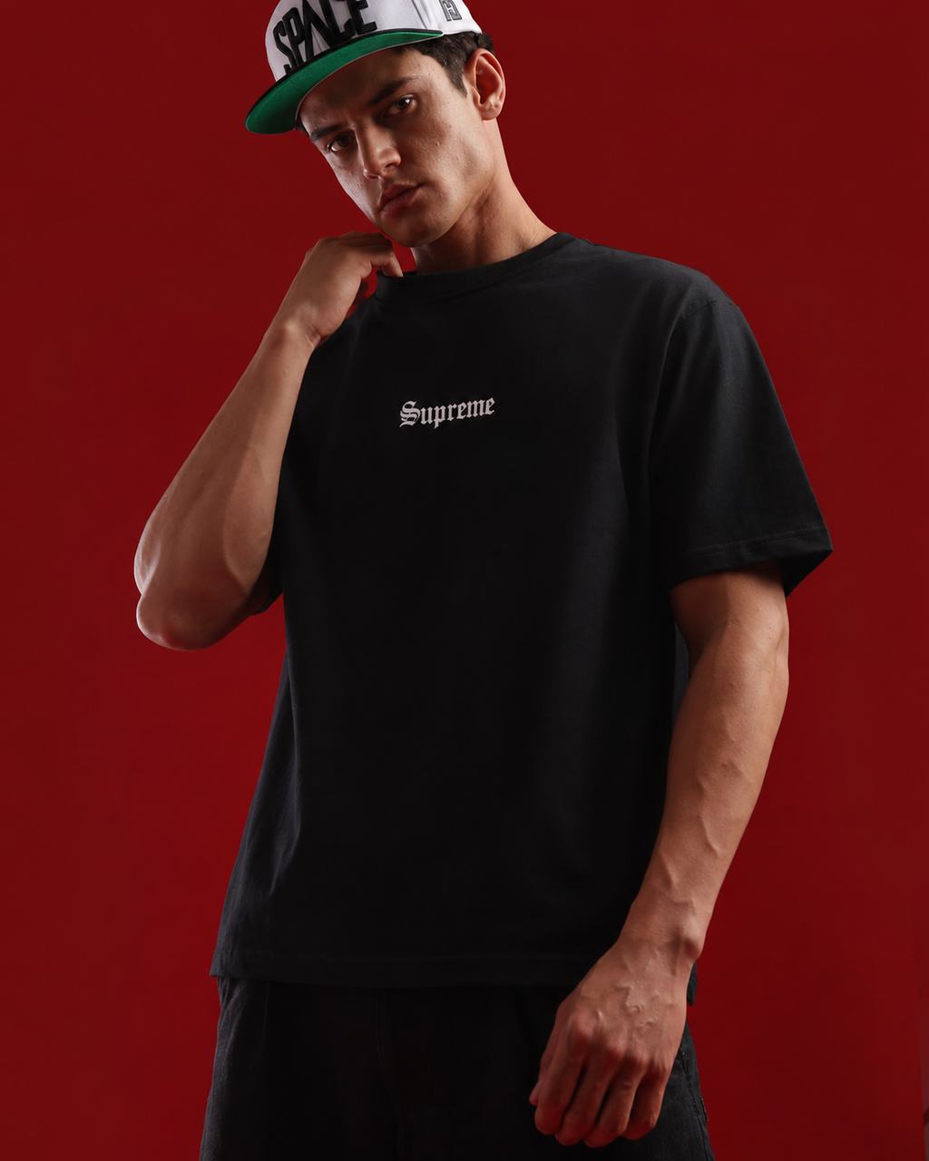 Supreme Oversized Black T-Shirts For Men And Women