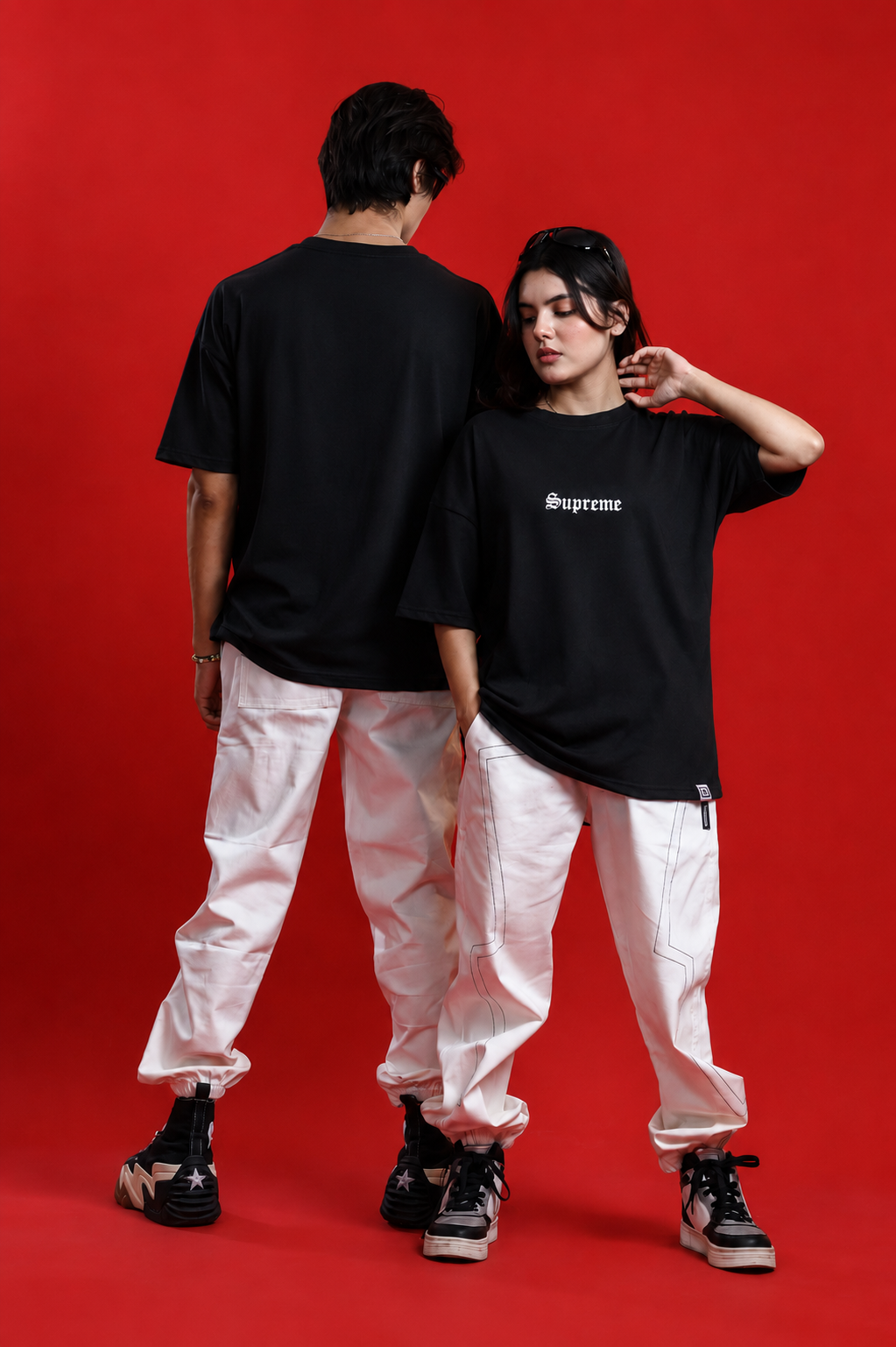 Supreme Oversized Black T-Shirts For Men And Women